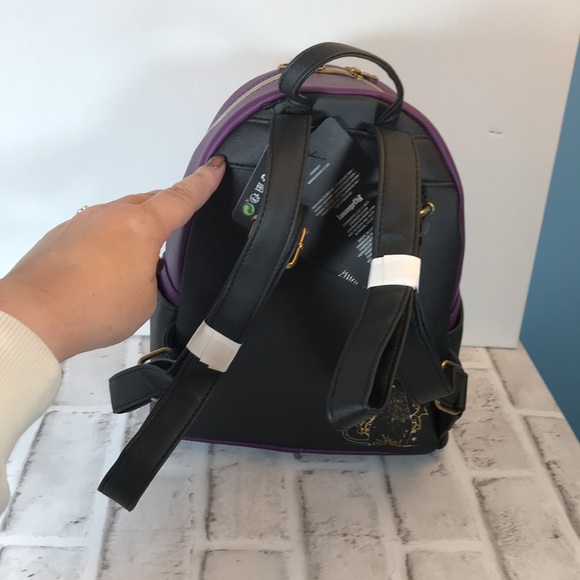 Hocus Pocus Disney Loungefly backpack NEW - Picture 4 of 7